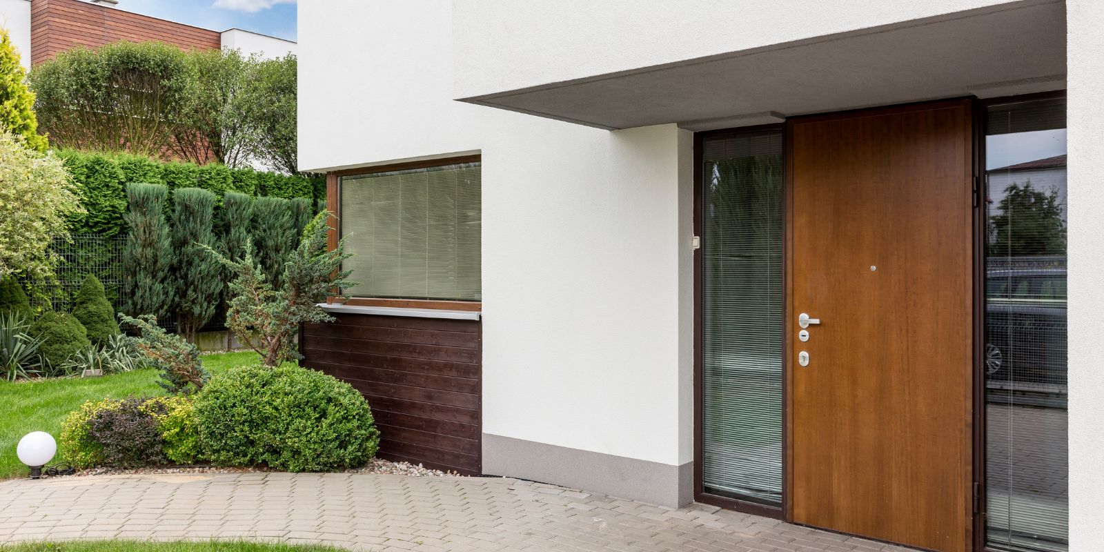 Montaż drzwi wejściowych